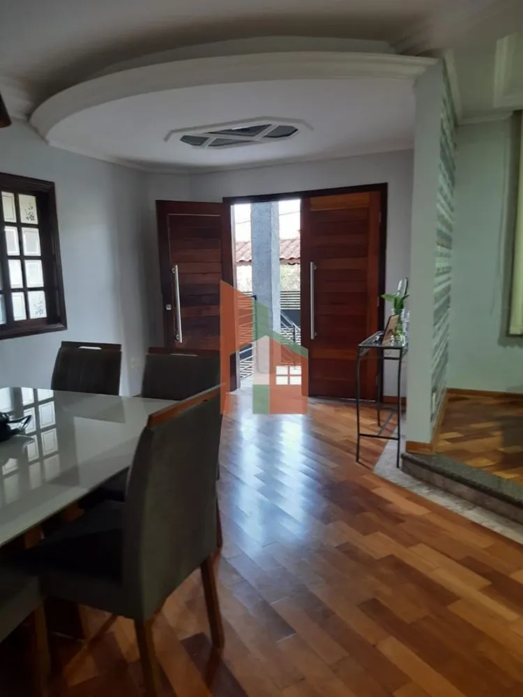 Casa, 4 quartos, 208 m² - Foto 8