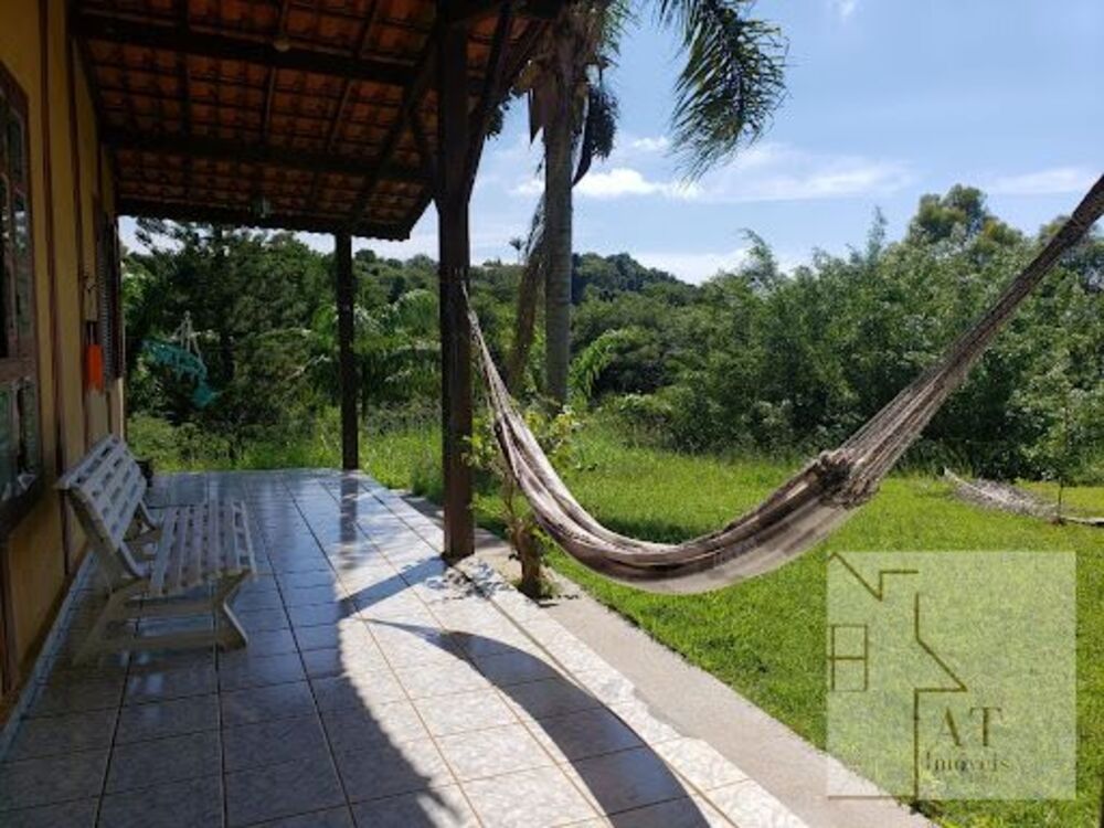 Chácara para alugar com 3 quartos, 204m² - Foto 1
