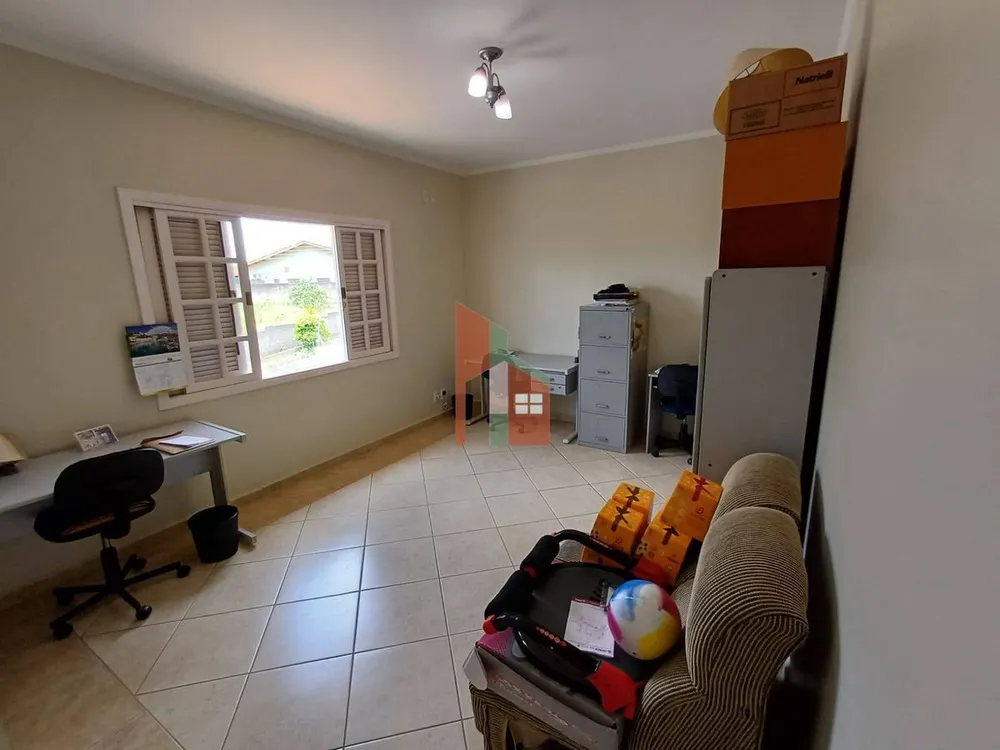 Casa, 3 quartos, 300 m² - Foto 2