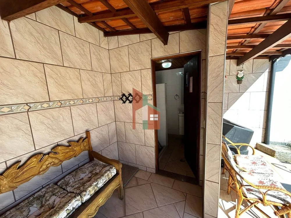 Casa, 3 quartos, 196 m² - Foto 2