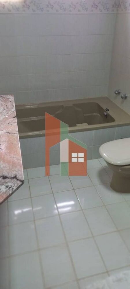 Apartamento para alugar com 4 quartos, 227m² - Foto 4