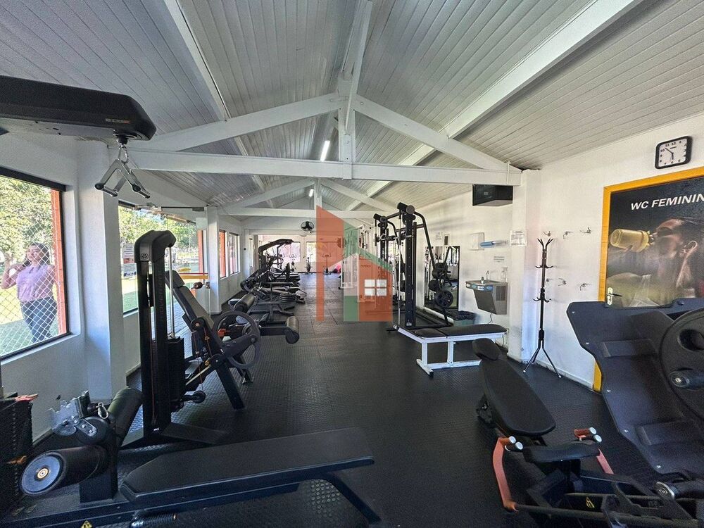 Casa de Condomínio à venda com 3 quartos, 500m² - Foto 3