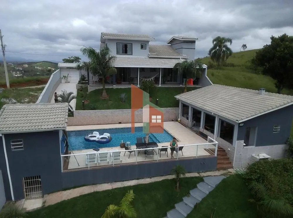 Chácara, 4 quartos, 1140 m² - Foto 1