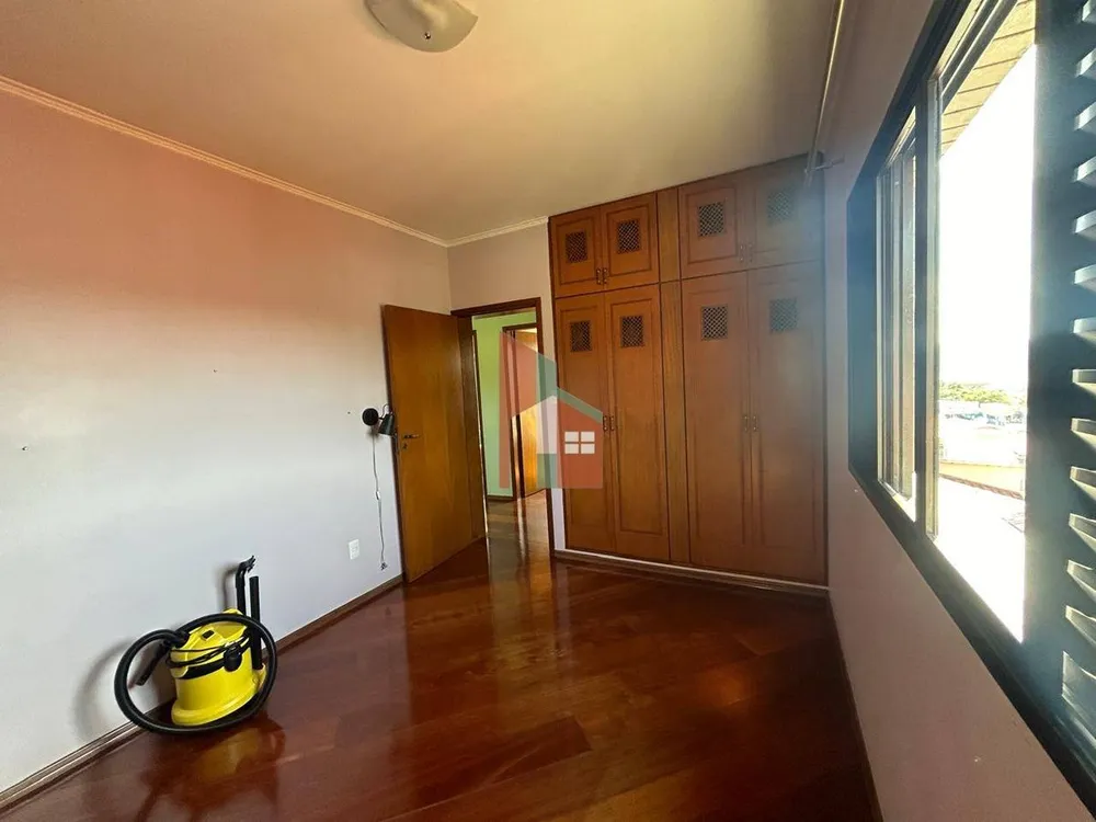 Casa, 4 quartos, 324 m² - Foto 8
