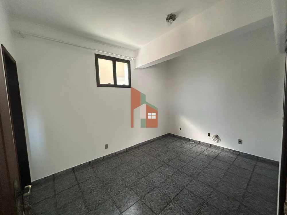 Casa, 4 quartos, 324 m² - Foto 1
