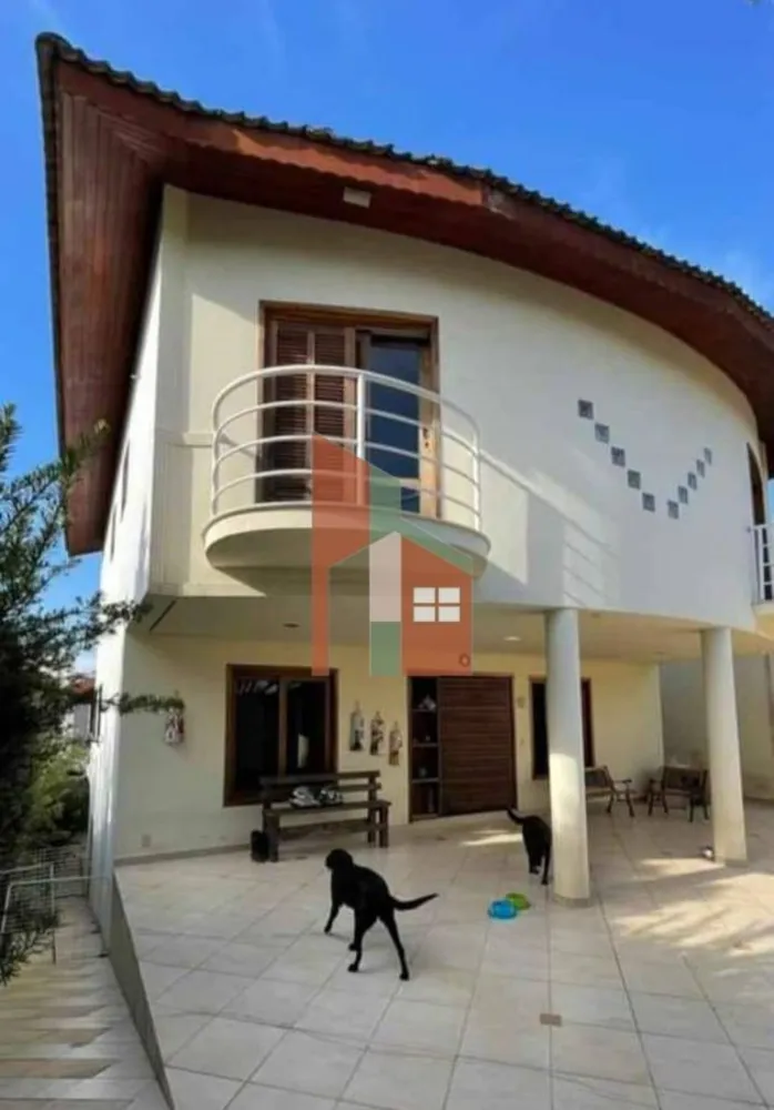 Sobrado, 4 quartos, 435 m² - Foto 1