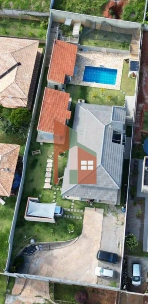 Casa, 3 quartos, 246 m² - Foto 1