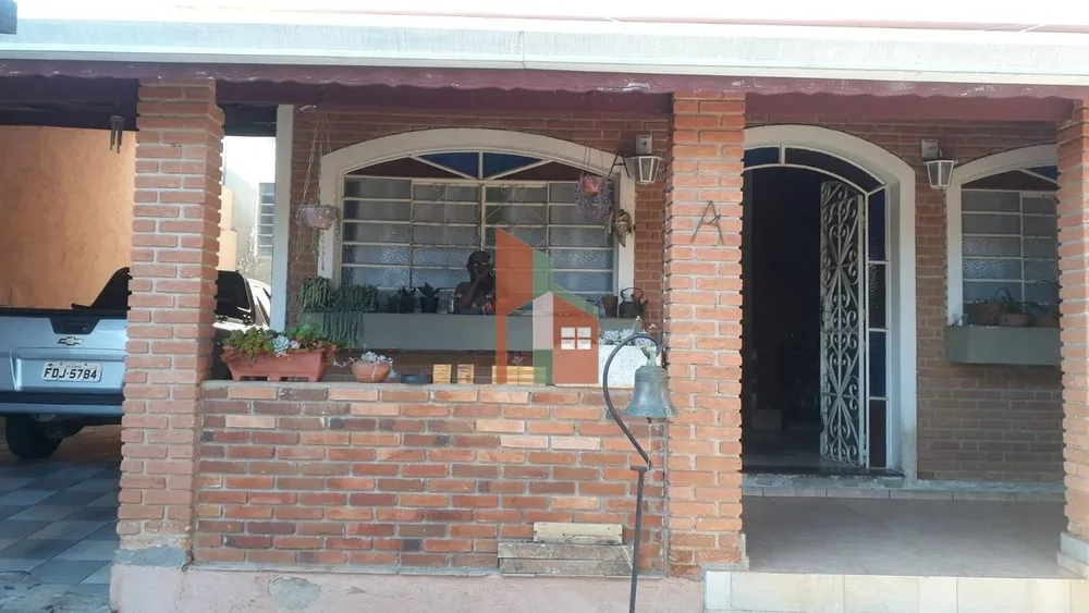 Casa, 3 quartos, 196 m² - Foto 1