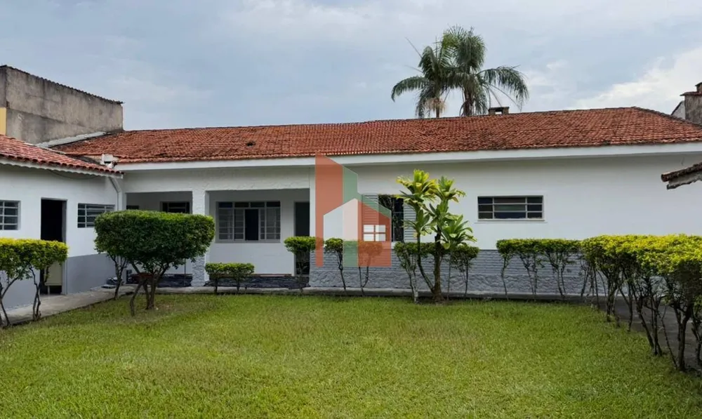 Casa, 3 quartos, 257 m² - Foto 1