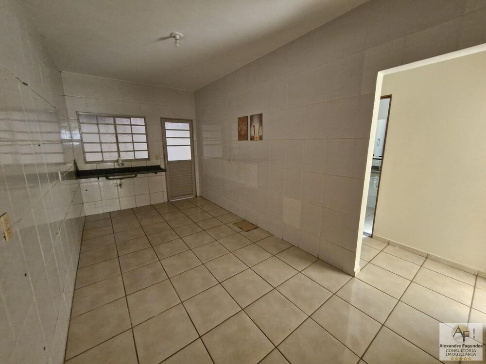 Casa, 3 quartos, 96 m² - Foto 3