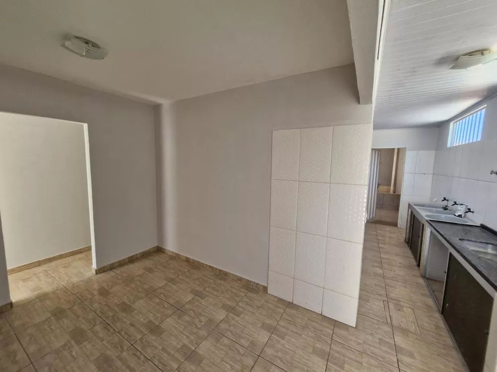 Casa à venda com 3 quartos, 149m² - Foto 4