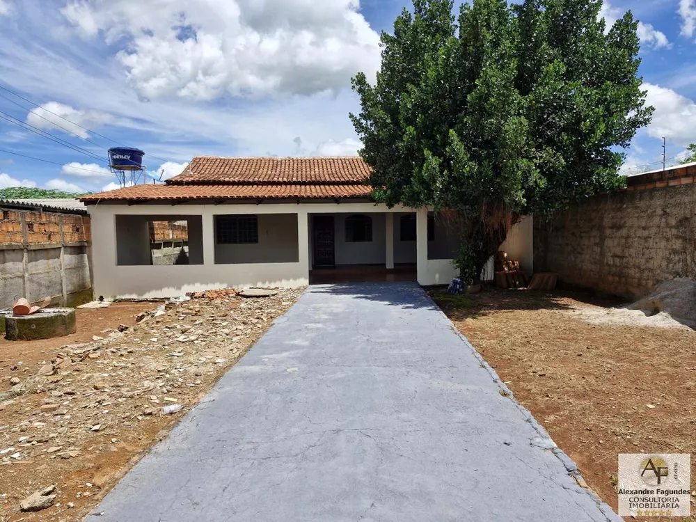 Casa à venda com 3 quartos, 175m² - Foto 2