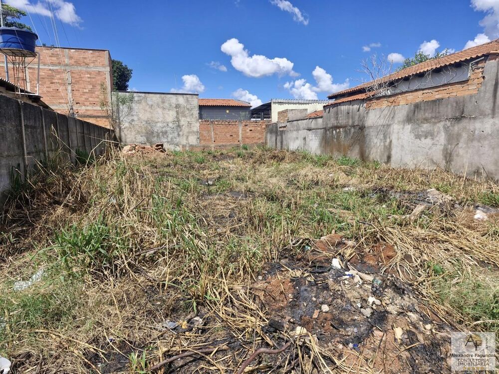 Terreno, 328 m² - Foto 1