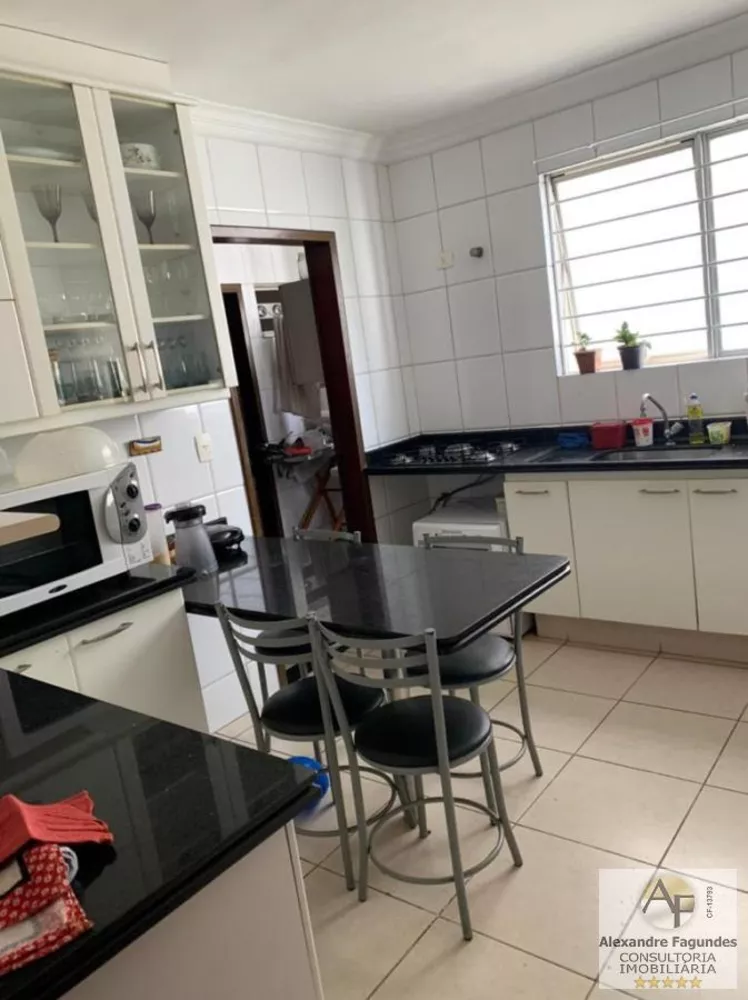 Apartamento à venda com 3 quartos, 115m² - Foto 7