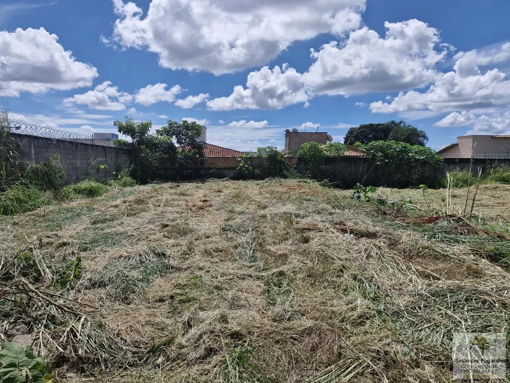 Terreno à venda, 382m² - Foto 1