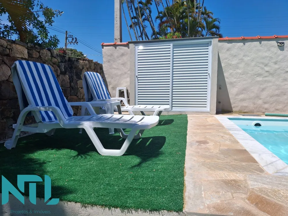 Casa, 3 quartos, 230 m² - Foto 1