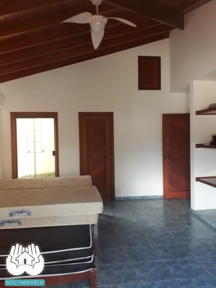Sobrado, 3 quartos, 450 m² - Foto 1