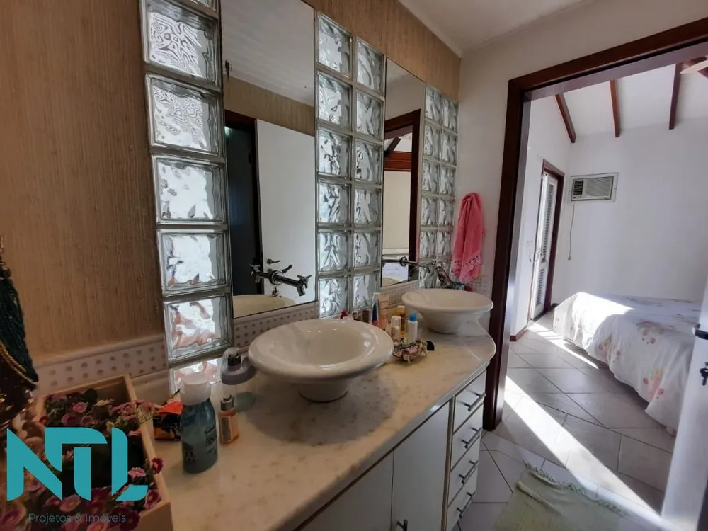 Sobrado, 5 quartos, 256 m² - Foto 4