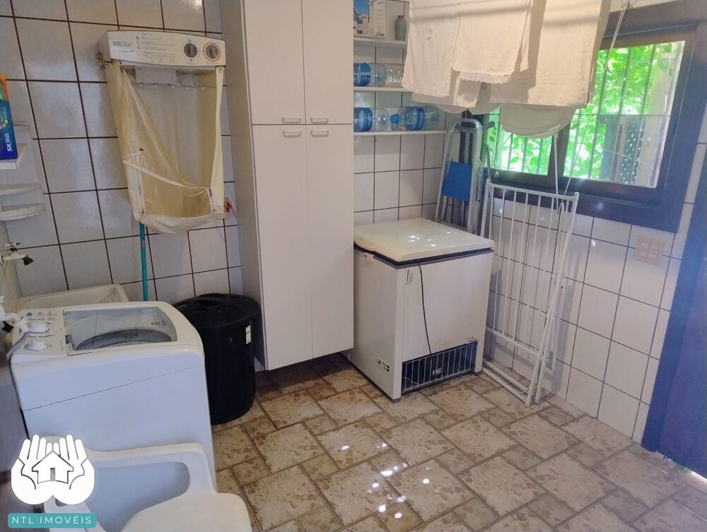 Casa à venda com 5 quartos, 450m² - Foto 4