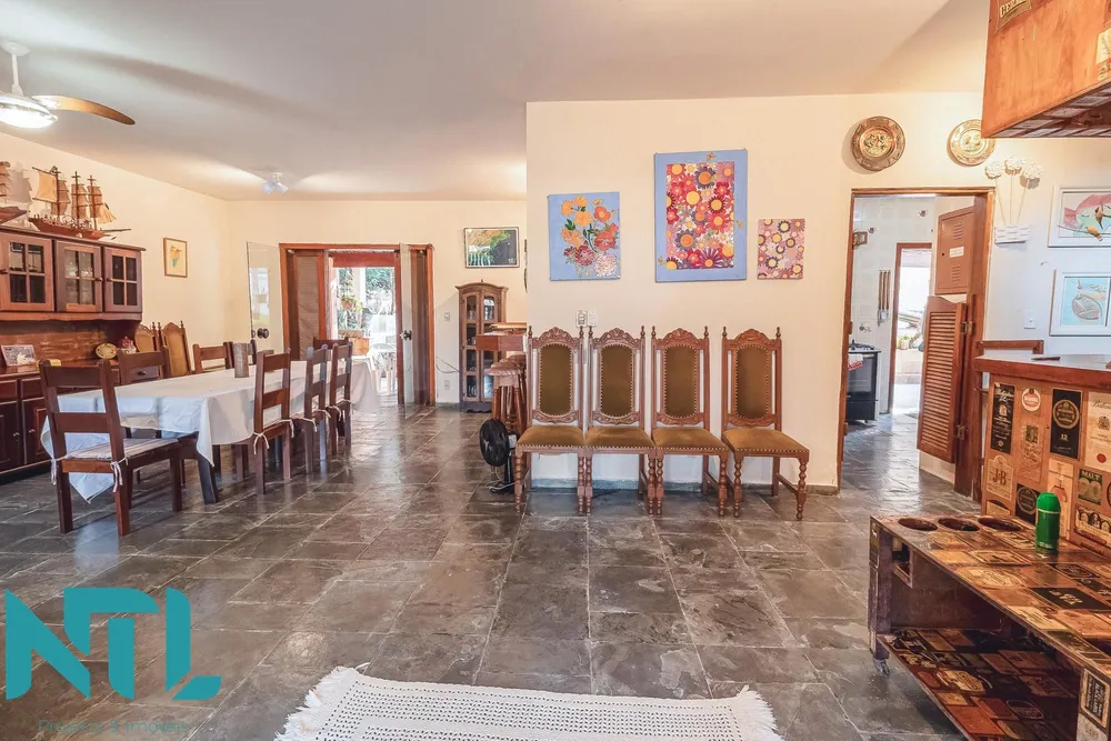 Sobrado, 4 quartos, 425 m² - Foto 1