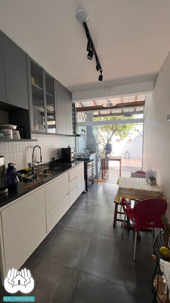 Sobrado à venda com 2 quartos, 76m² - Foto 11