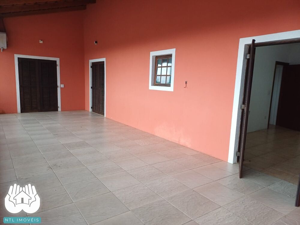 Sobrado, 3 quartos, 416 m² - Foto 1