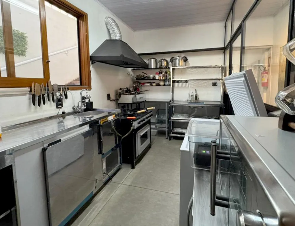 Casa, 1 quarto, 220 m² - Foto 6