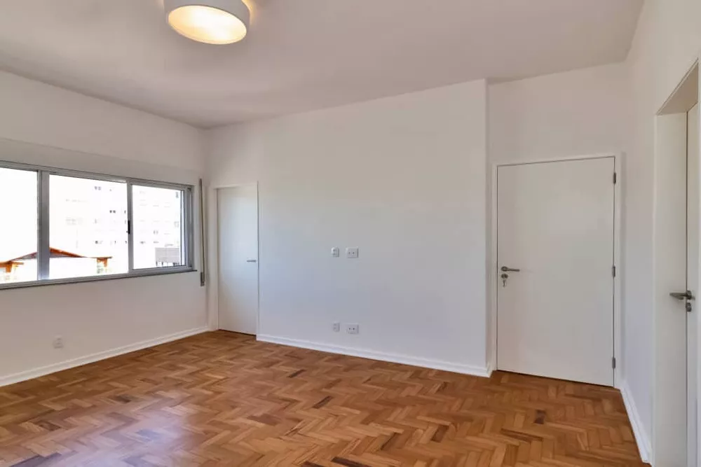 Apartamento à venda com 3 quartos, 180m² - Foto 3