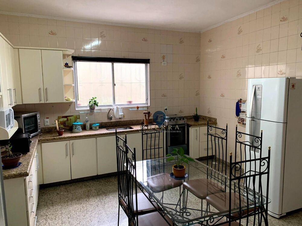 Sobrado, 7 quartos, 450 m² - Foto 2
