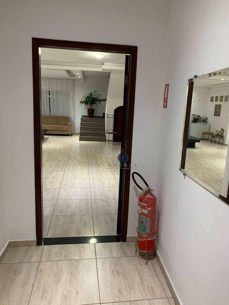 Sobrado, 7 quartos, 450 m² - Foto 1