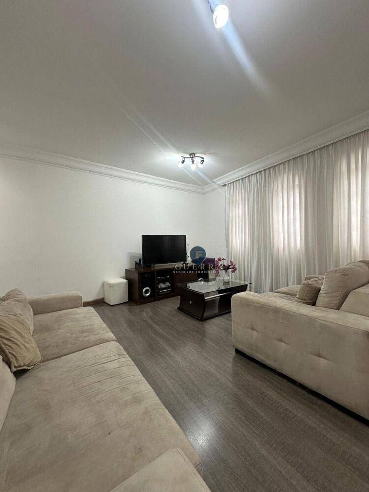 Casa, 3 quartos, 240 m² - Foto 2