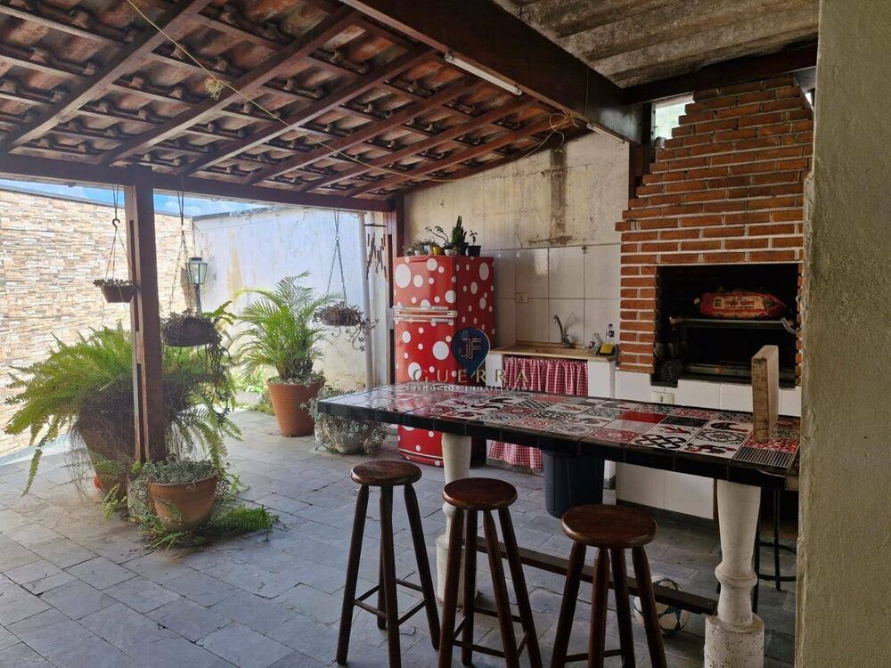 Casa, 3 quartos, 230 m² - Foto 3