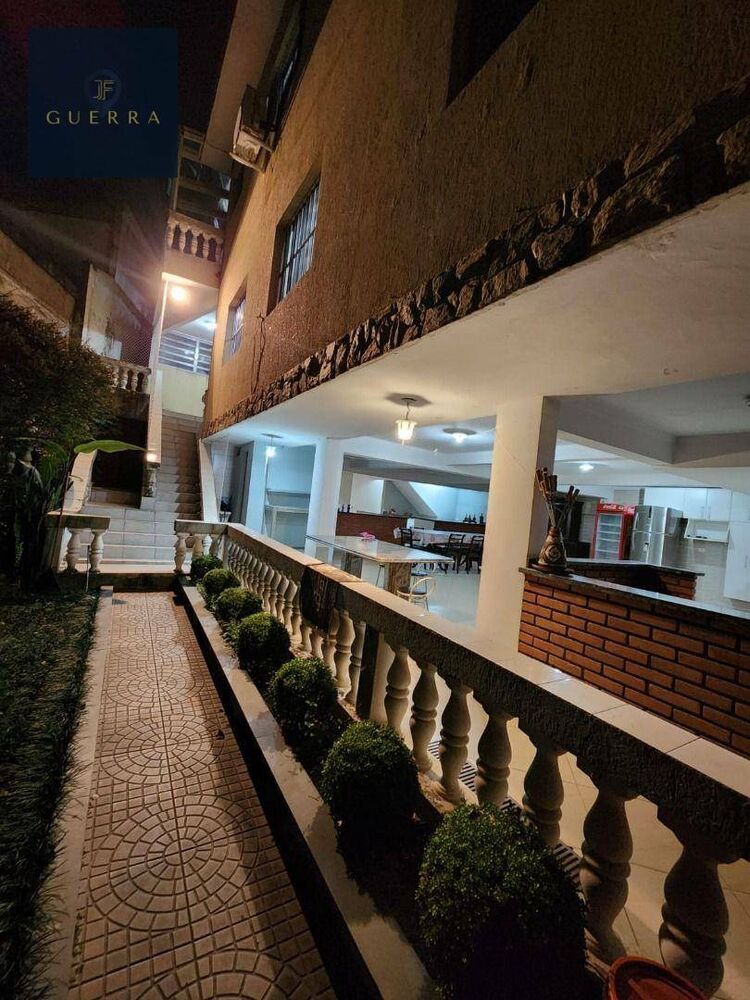 Casa à venda com 4 quartos, 400m² - Foto 31