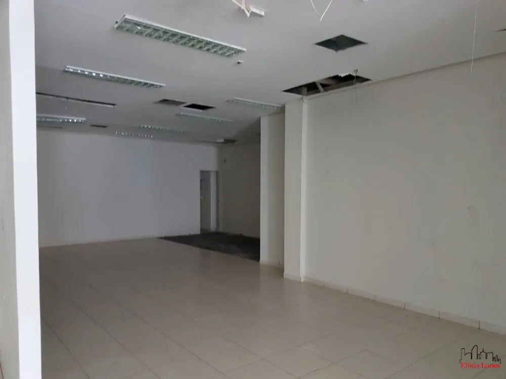 Loja-Salão, 819 m² - Foto 1