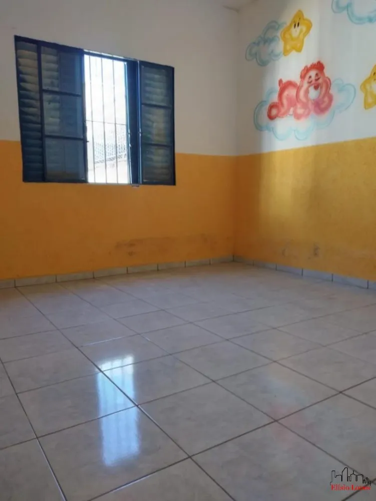Casa, 3 quartos, 240 m² - Foto 1