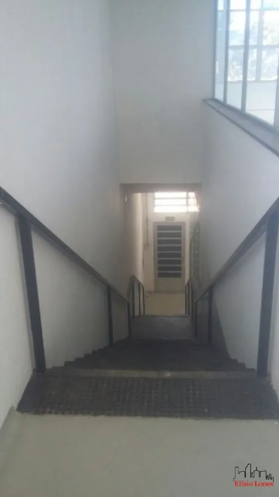 Depósito-Galpão, 1050 m² - Foto 2