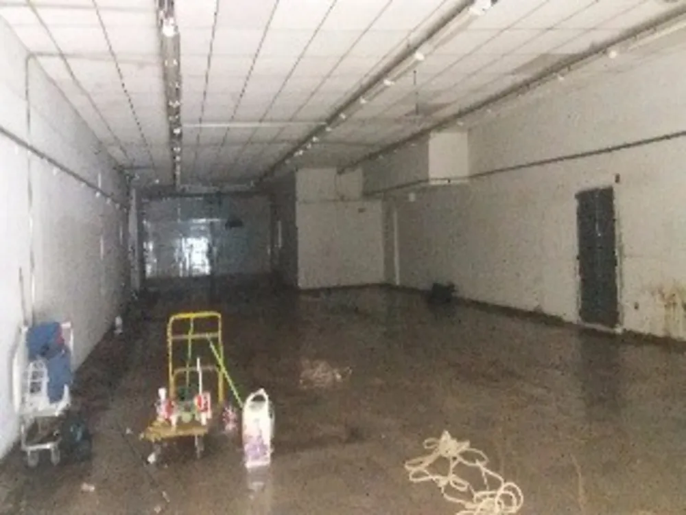 Loja-Salão, 500 m² - Foto 1