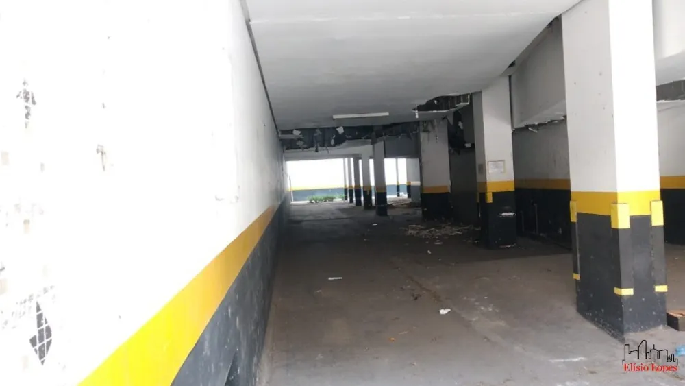 Loja-Salão, 550 m² - Foto 1