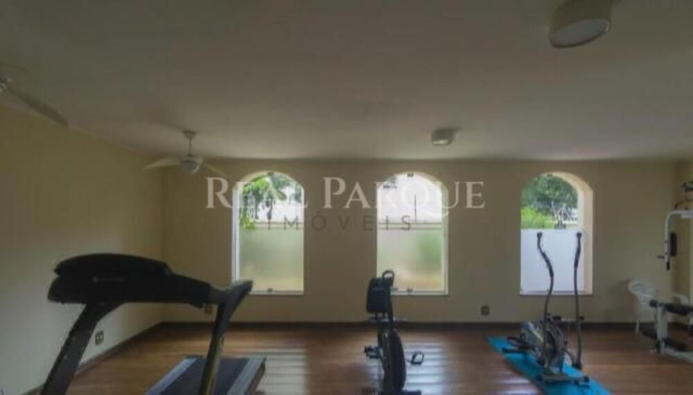 Apartamento à venda com 3 quartos, 135m² - Foto 8