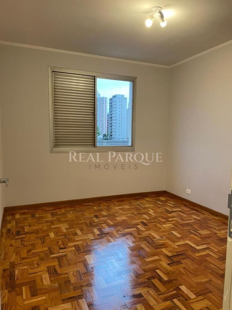 Apartamento à venda com 3 quartos, 135m² - Foto 18