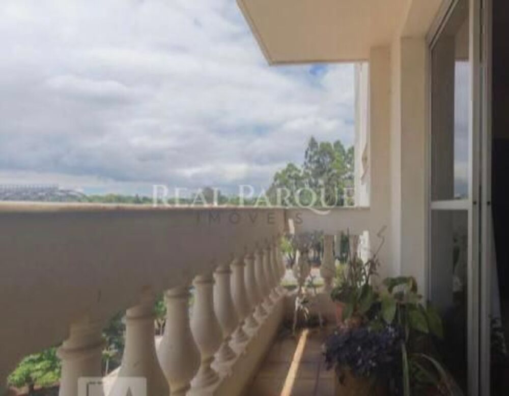Apartamento à venda com 3 quartos, 135m² - Foto 4
