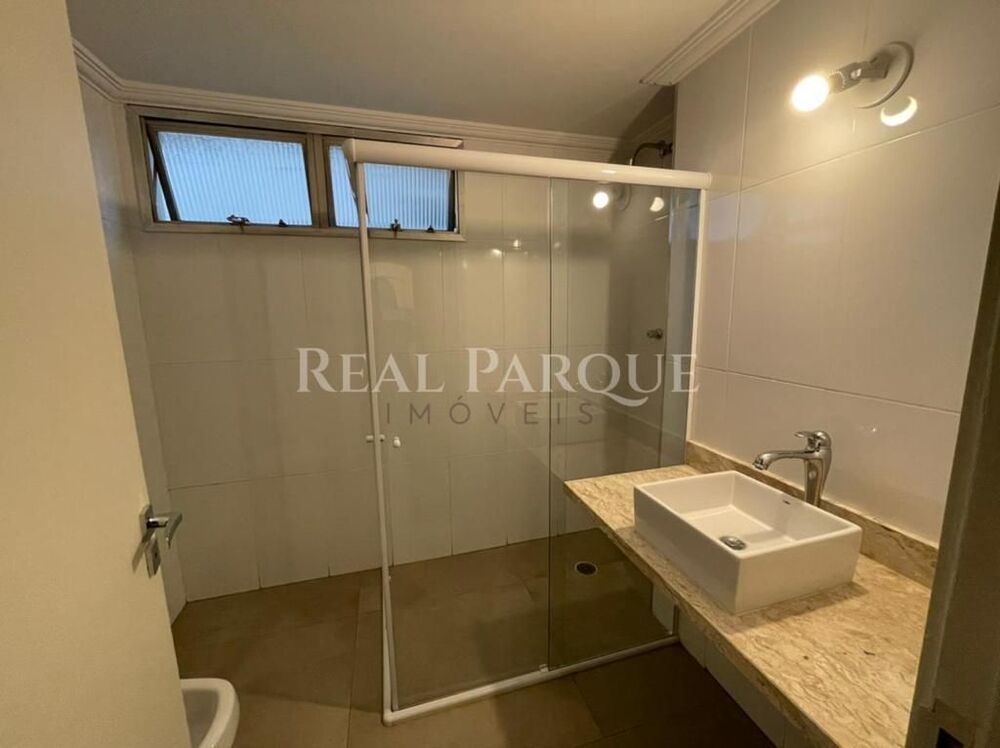 Apartamento à venda com 3 quartos, 135m² - Foto 23