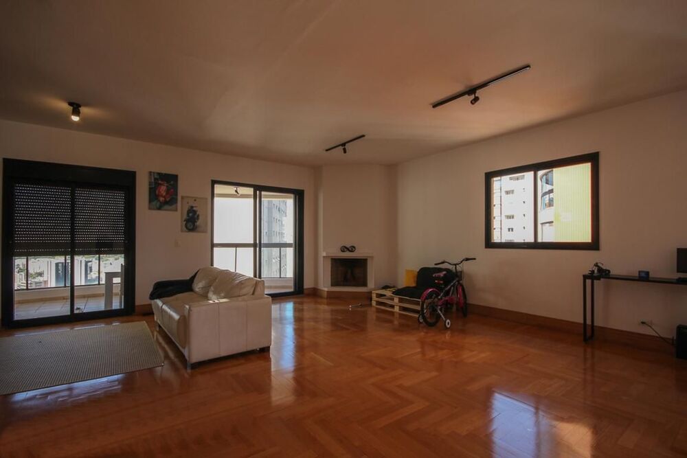 Apartamento à venda e aluguel com 3 quartos, 160m² - Foto 3