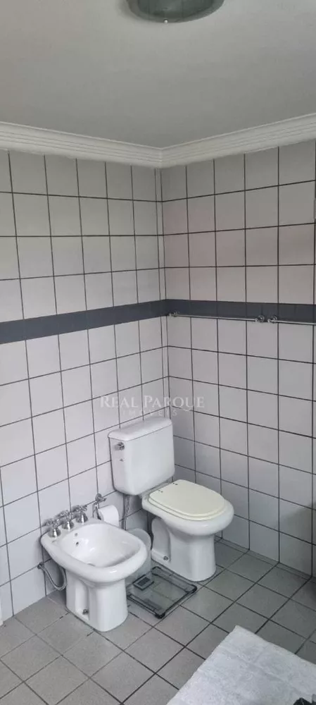 Apartamento à venda com 3 quartos, 212m² - Foto 15