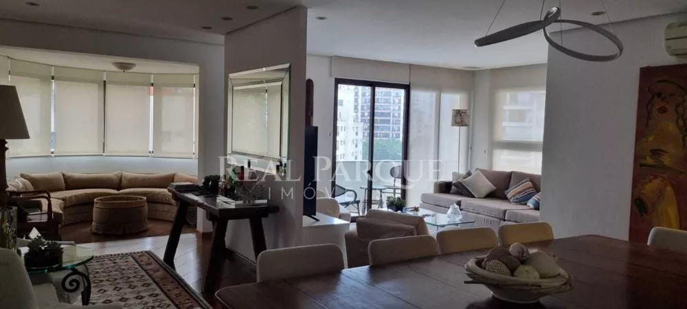 Apartamento à venda com 3 quartos, 212m² - Foto 4