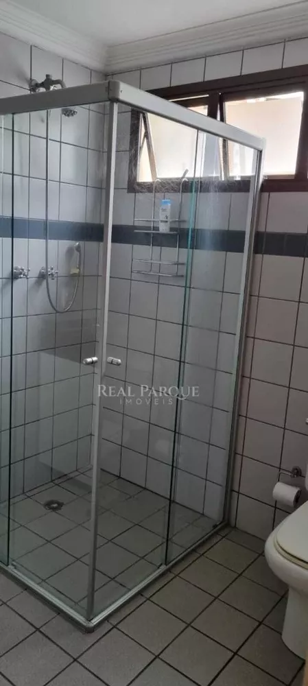 Apartamento à venda com 3 quartos, 212m² - Foto 17