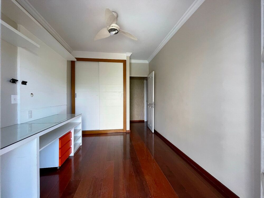 Apartamento à venda com 3 quartos, 158m² - Foto 7