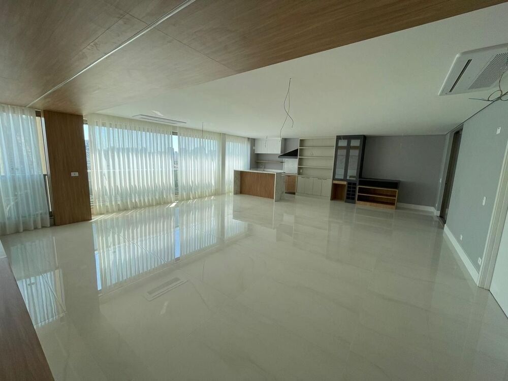 Apartamento, 3 quartos, 186 m² - Foto 1