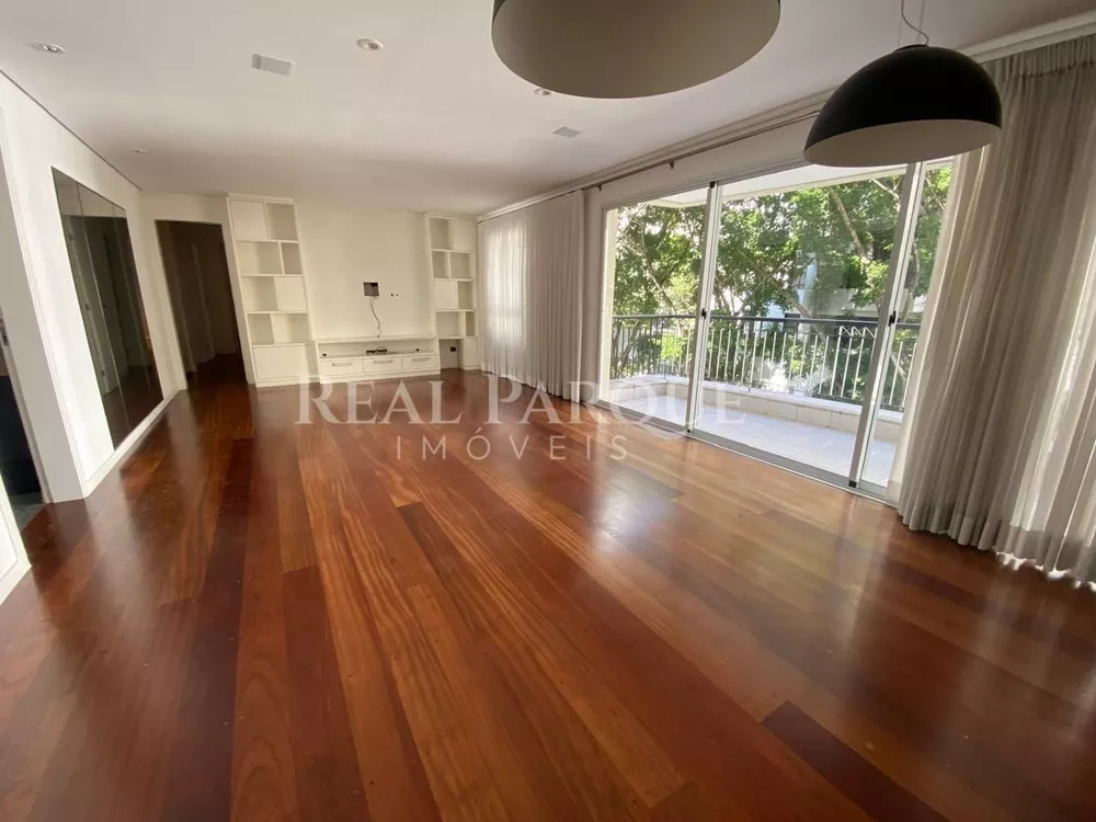 Apartamento à venda com 3 quartos, 129m² - Foto 1