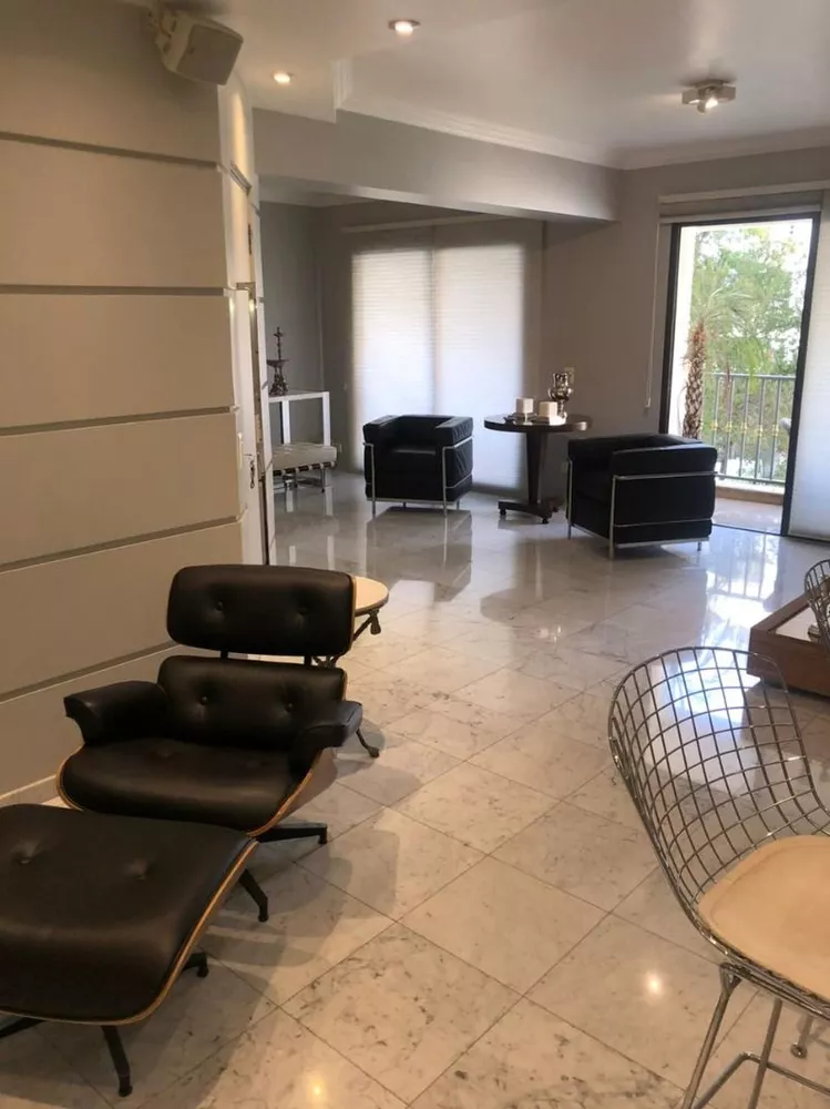 Apartamento à venda com 3 quartos, 220m² - Foto 9